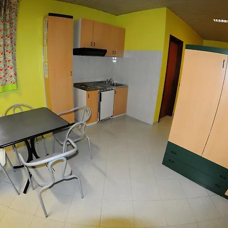 Eden Park Aparthotel *