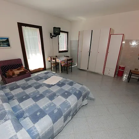 ホテル Eden Park *