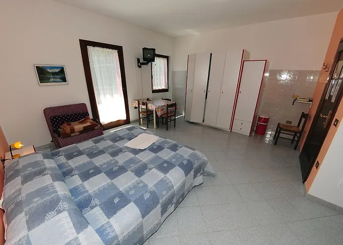 Отель Eden Park *